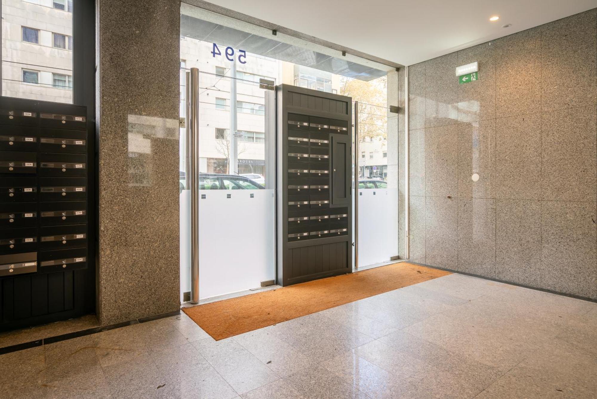 Host Wise - Trendy Spacious Flats - Matosinhos Ruang foto